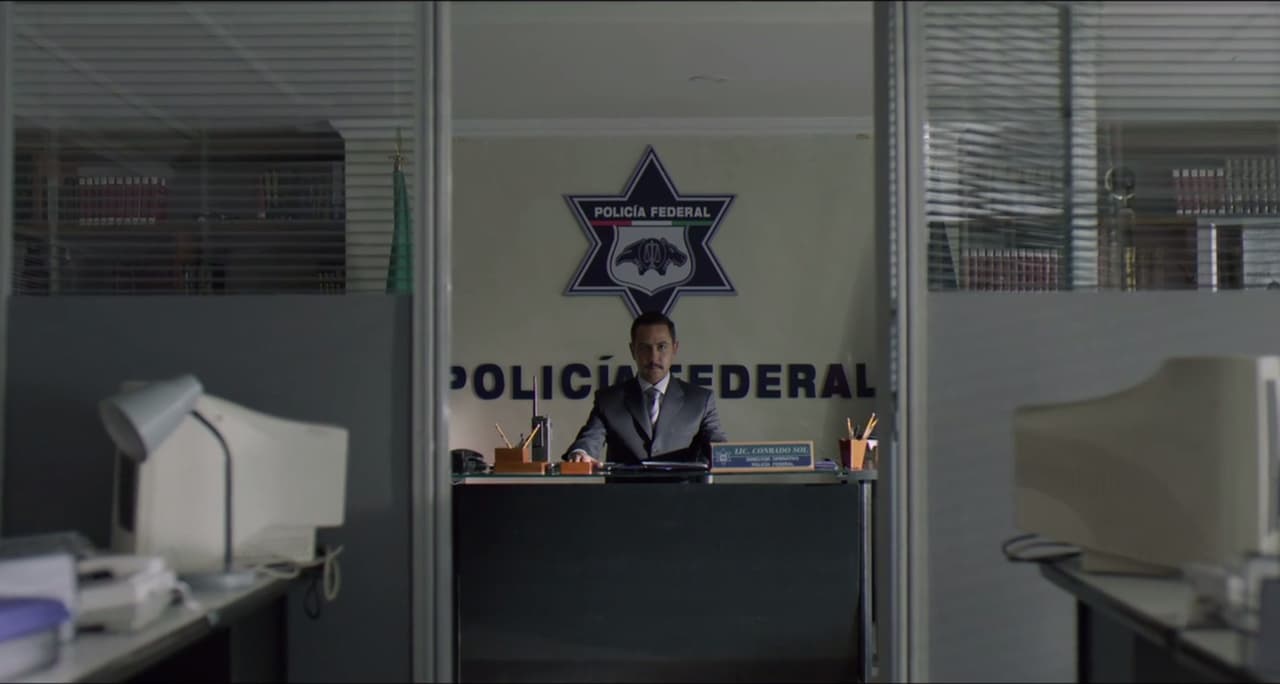 'El Chapo’ entregó la información del escondite de Benjamín Avendaño a ‘Don Sol’ a cambio de detener su extradición y persecución. ‘Don Sol’ usó la información para ser reinstalado en el gobierno y se convirtió en Director Operativo de la Policía Federal.