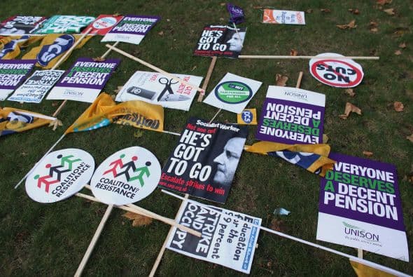 Algunos pasajeros señalaron que la situación era incluso más fluida que otros días. "He volado a esta terminal siete veces anteriormente y hoy ha sido mejor que habitualmente", dijo Debbie Arnell, una inglesa que volvía de unas vacaciones en Filadelfia.