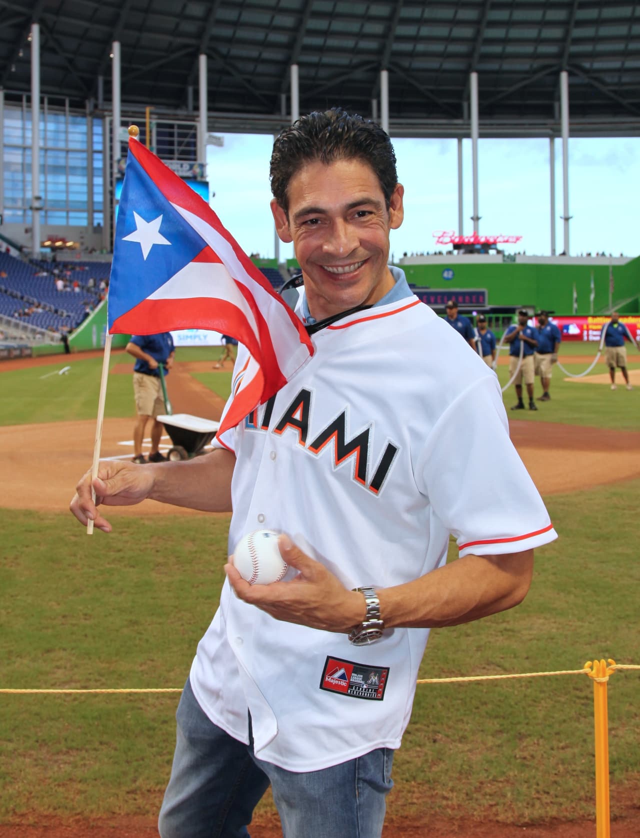 Aunque Johnny Lozada reside en Miami, Florida, siempre presume su amor y orgullo por su natal Puerto Rico.