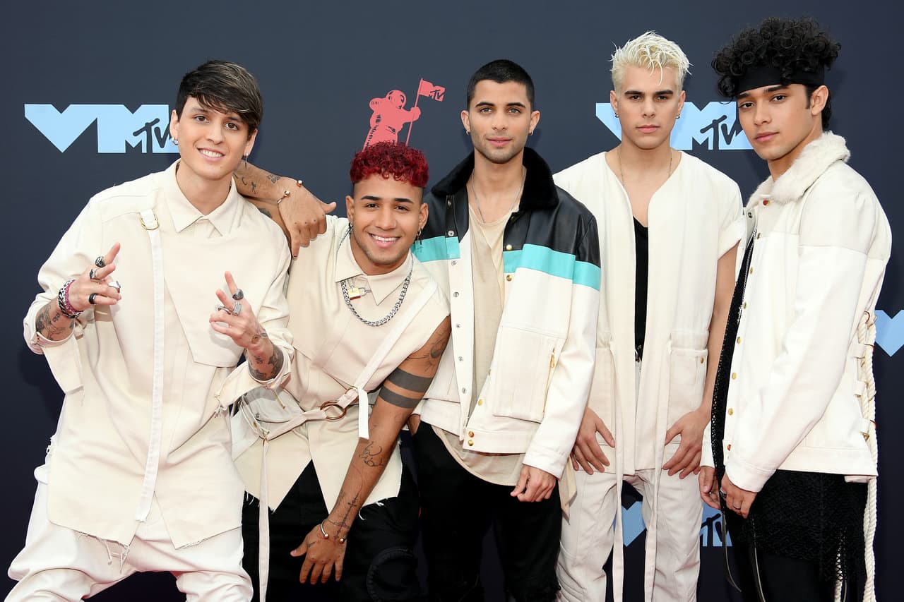CNCO.