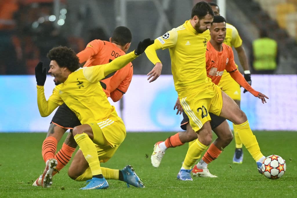 Porto cayó en casa 3-1 frente al Atlético de Madrid, Borussia Dortmundo no se tocó el corazón y goleo 5-0 al Besiktas y el Sheriff consigue el empate 1-1 frente al Shakhtar.