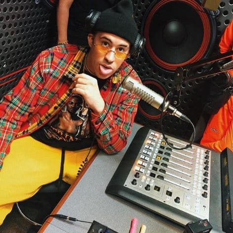 "[...] Y por lo que veo, cae perfectamente con el plan de crear una sociedad y una generación carente de conocimiento para que pueda ser completamente manipulada ante las atrocidades cometidas por los gobiernos [...]", resaltó la académica.