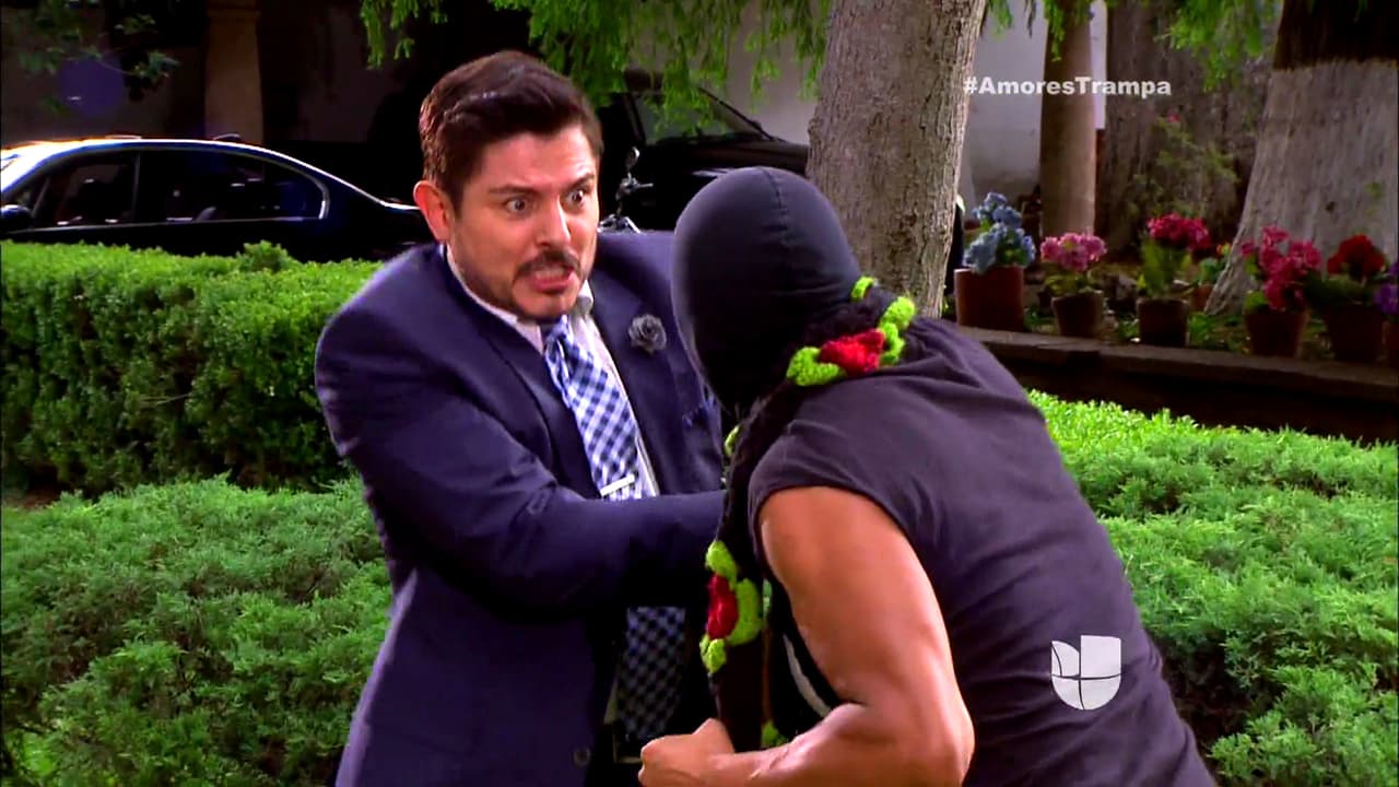 Al ver a Isabel en peligro, no dudó en atacar a los maleantes.