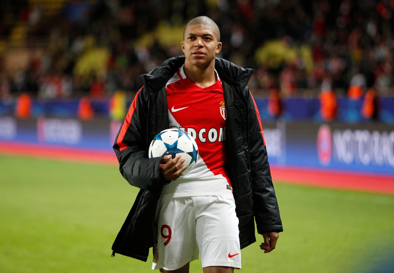 El interés de PSG por Kylian Mbappe tiene de fondo la obligación para el equipo capitalino de no incumplir con el Fair Play Financiero, por lo que su eventual llegada obligaría a otros movimientos.
