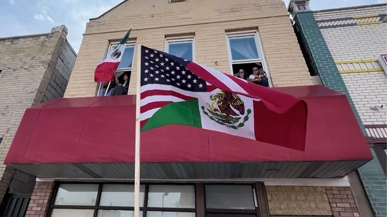 Chicago celebra la Independencia de México: Miles salieron a las calles tras un año marcado por redadas migratorias