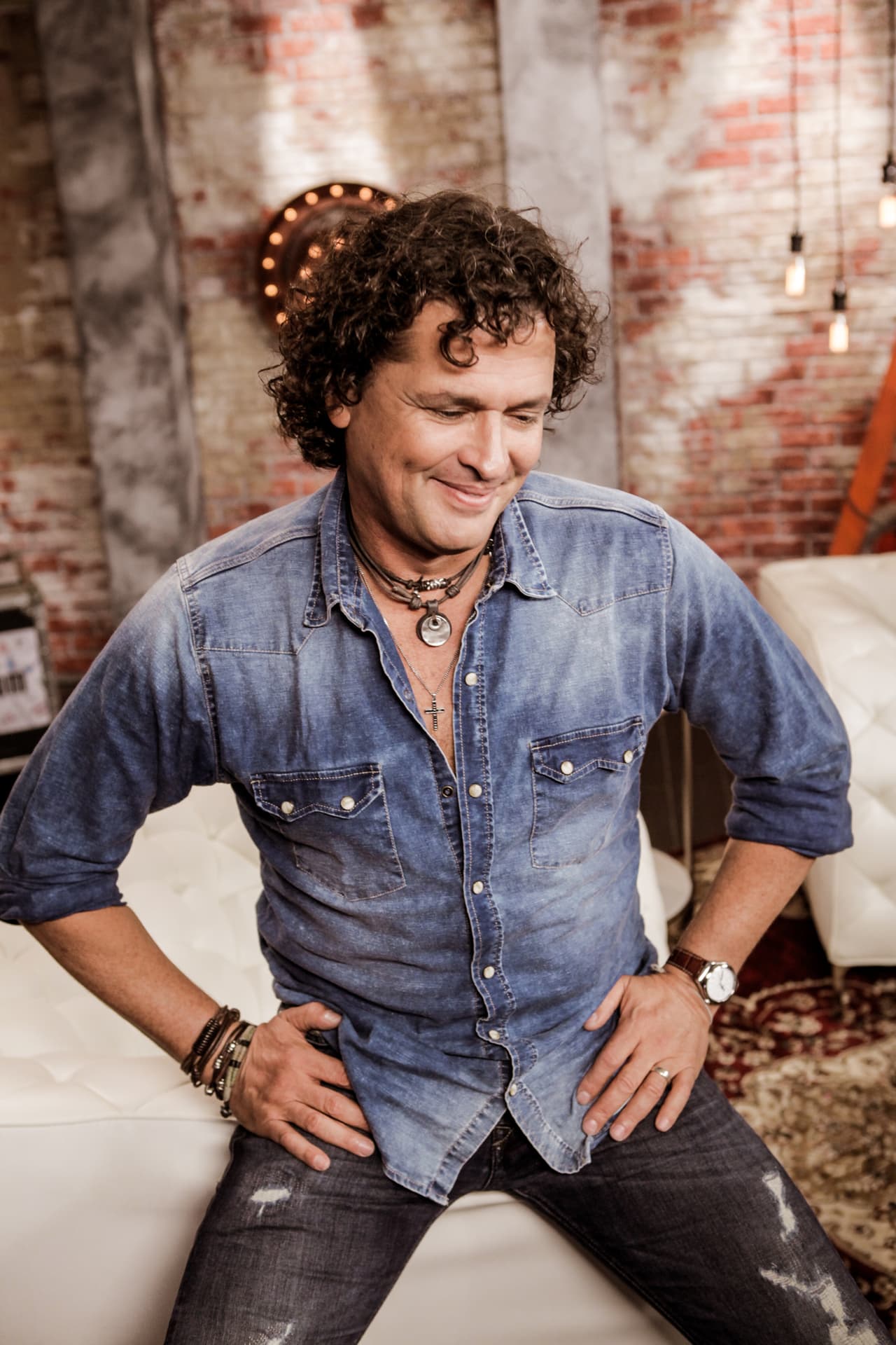 Va a recibir el Premio a la Excelencia y no pudiéramos estar más orgullosos.