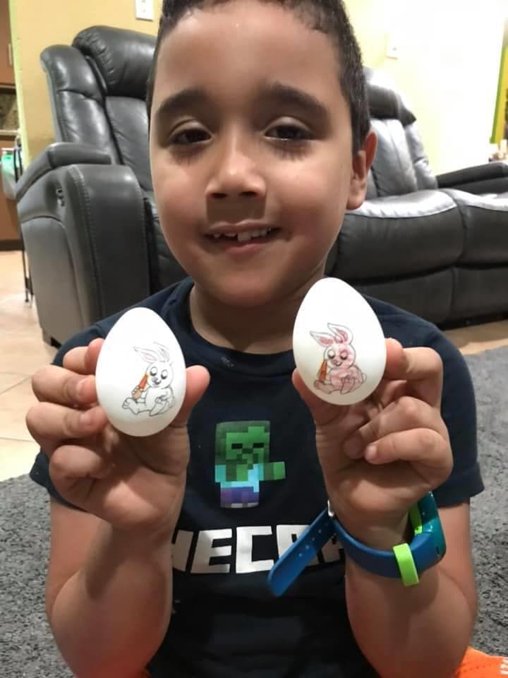 Aprovecharon al máximo el espacio, para la búsqueda de huevitos.
<br>