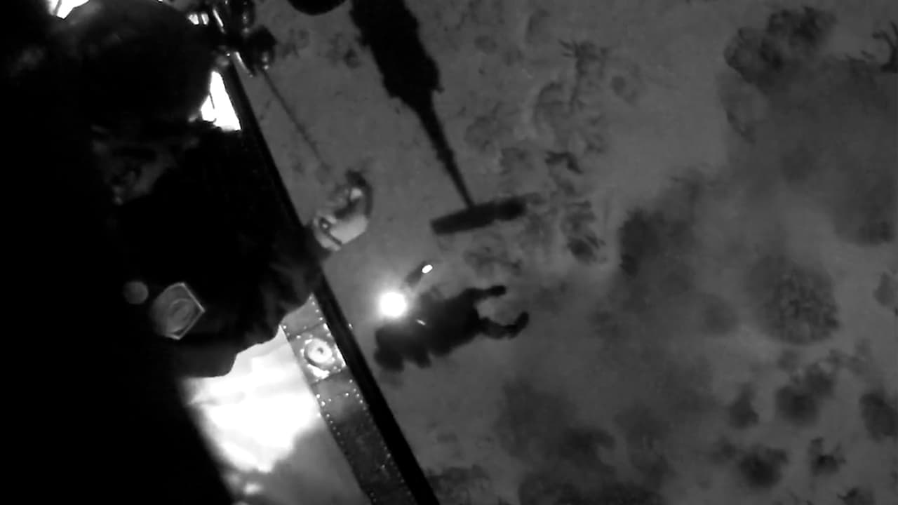 Video capta rescate de un excursionista con hipotermia atrapado en una montaña nevada de Arizona