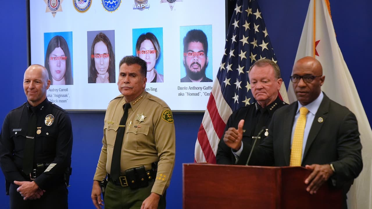 Arrestan a cuatro sospechosos de planear atentados con bombas al sur de California