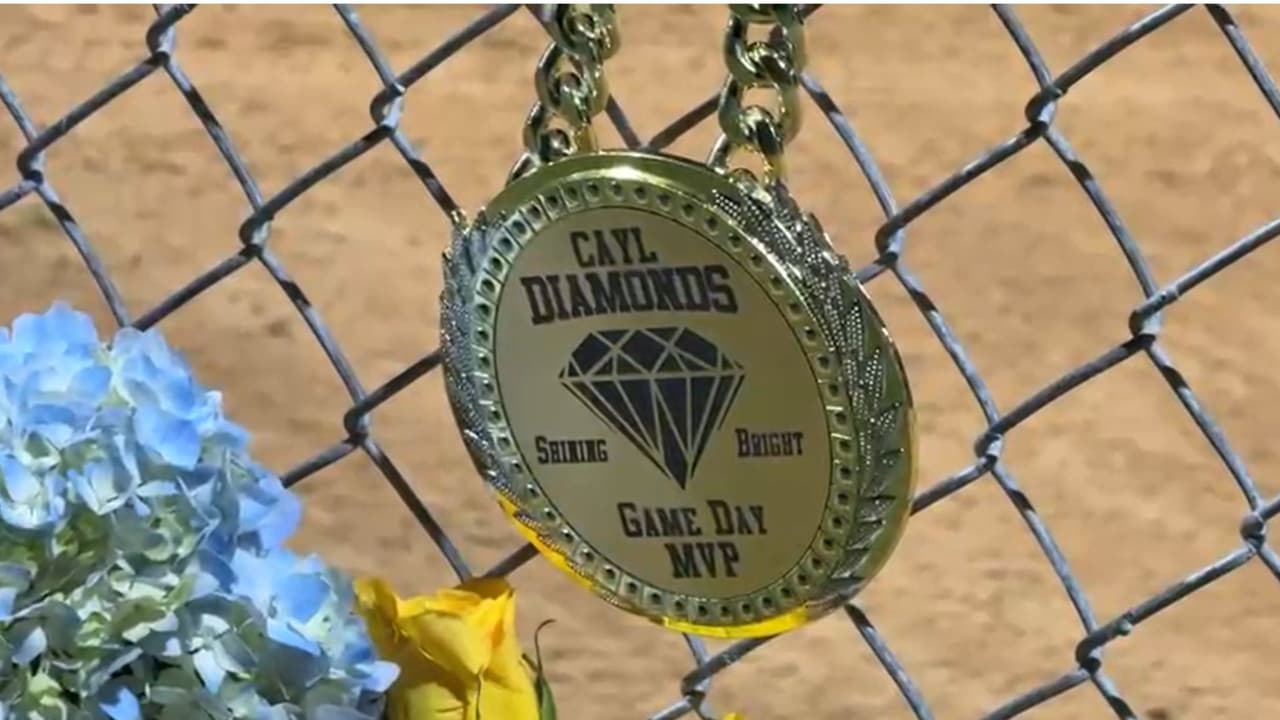 La vigilia de oración se realizó a las 
<b>7:00 de la noche en la cancha de baloncesto cercana a Haros y Capuchino Fields</b>, un lugar especial para las dos hermanitas que formaban parte de una liga deportiva comunitaria y que solían pasar tiempo jugando allí.