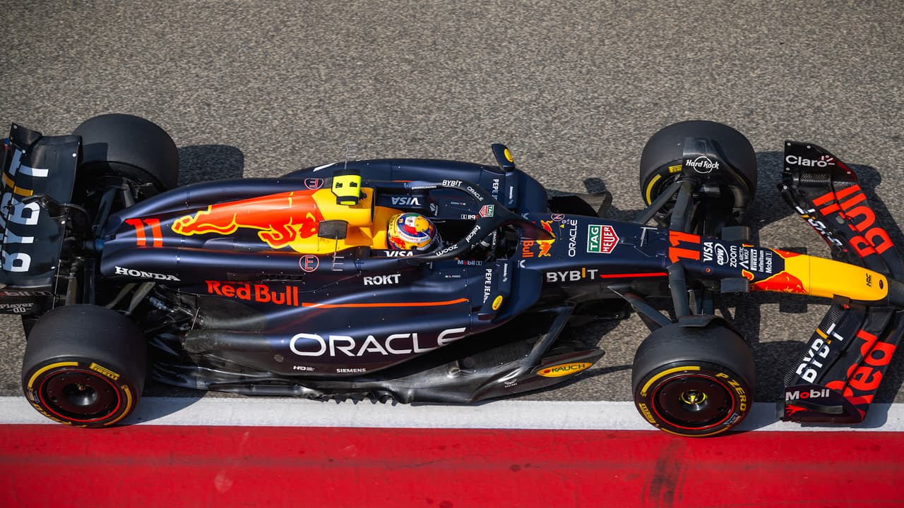 Checo Pérez protagoniza incidente: 'levanta' alcantarilla en pista