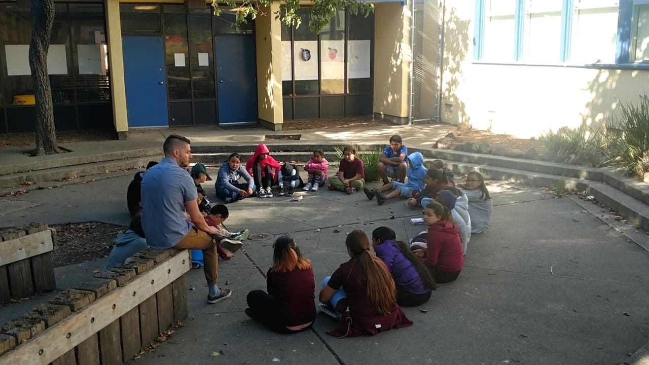 Coronavirus: en esta escuela de mayoría hispana, 8 de cada 10 familias se han quedado sin empleo