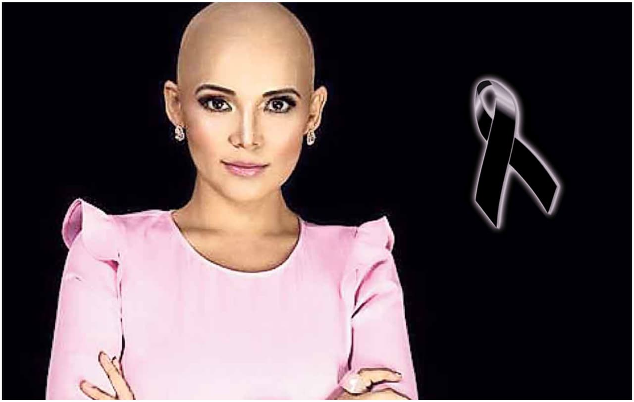 La actriz y cantante 
<b><a href="http://www.univision.com/entretenimiento/muere-la-comediante-karla-luna-a-los-38-anos-victima-de-cancer">Karla Luna perdió la batalla contra el cáncer</a></b> el pasado 28 de septiembre de 2017 alrededor de las 18:00 horas.