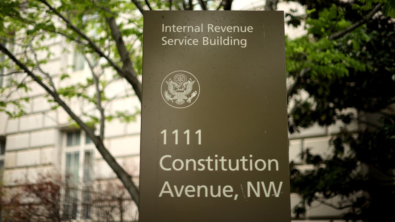 ¿Por qué no es ilegal que los más ricos de EEUU paguen poco o nada de impuestos?