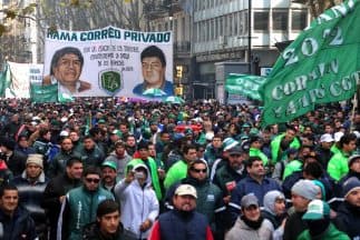 Denuncian que gremios opositores en Argentina están financiados por fondos buitre