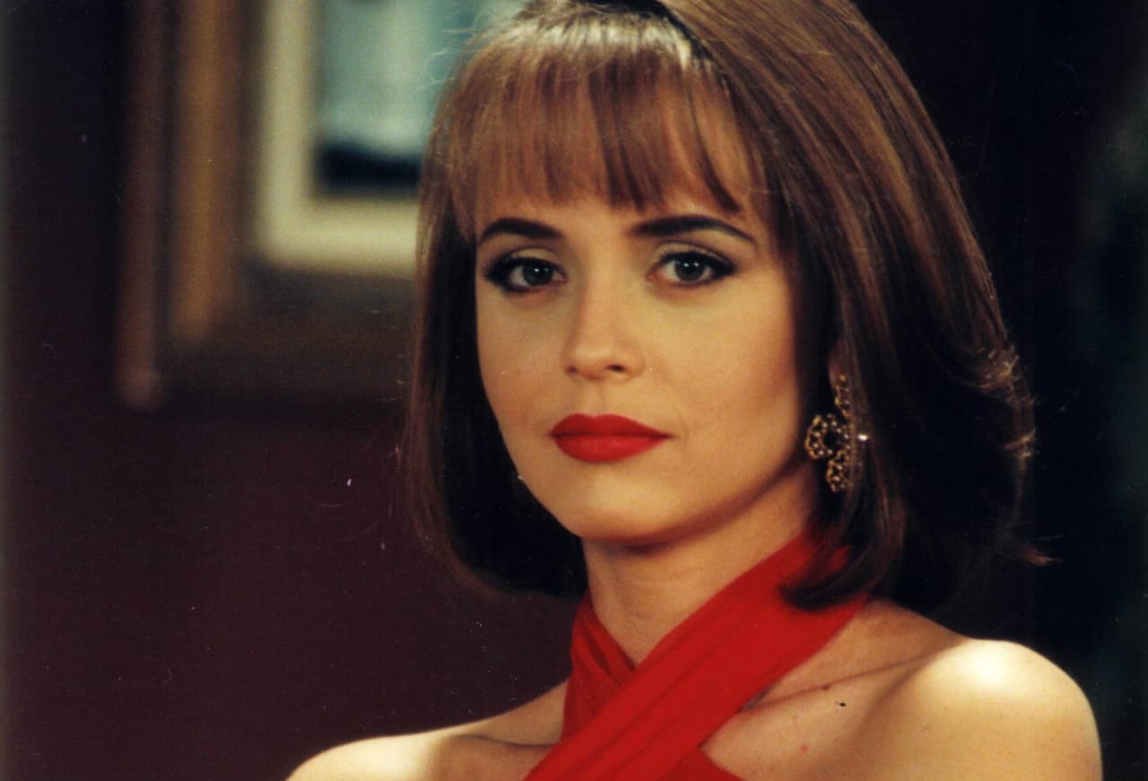 Al parecer este detalle molestó a la actriz de origen venezolano, pues a través de su cuenta de Twitter envió un mensaje a quien se atrevió a decir que 'La usurpadora' la consolidó solo como la mala de las telenovelas.