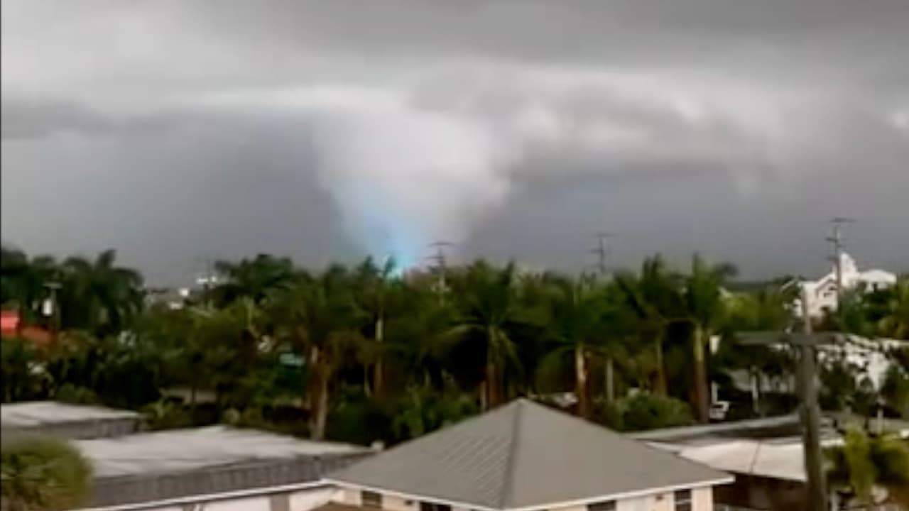 <b>En video: Mientras gran parte del país está bajo la nieve, un tornado arrasó 30 casas en Florida. </b>
<br>