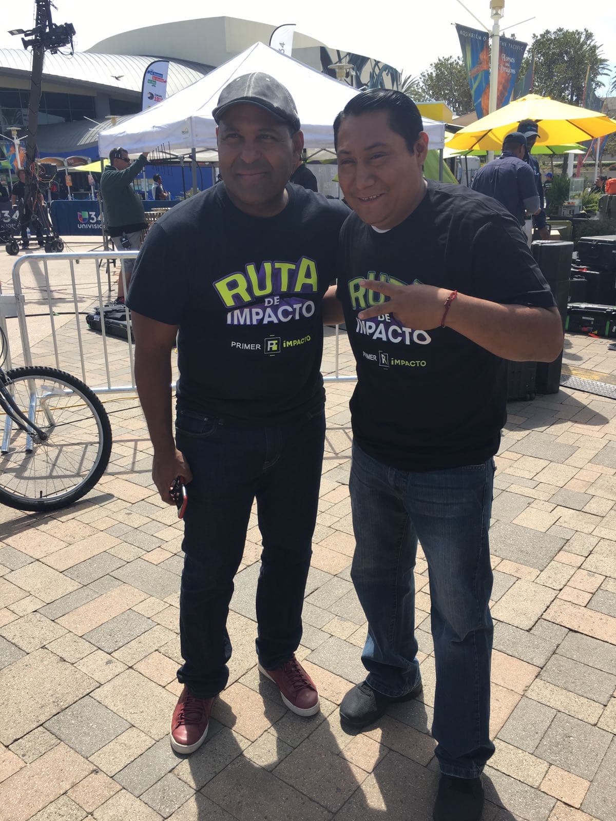 También repartirmos camisetas para que el público tenga un recuerdo de la Ruta.