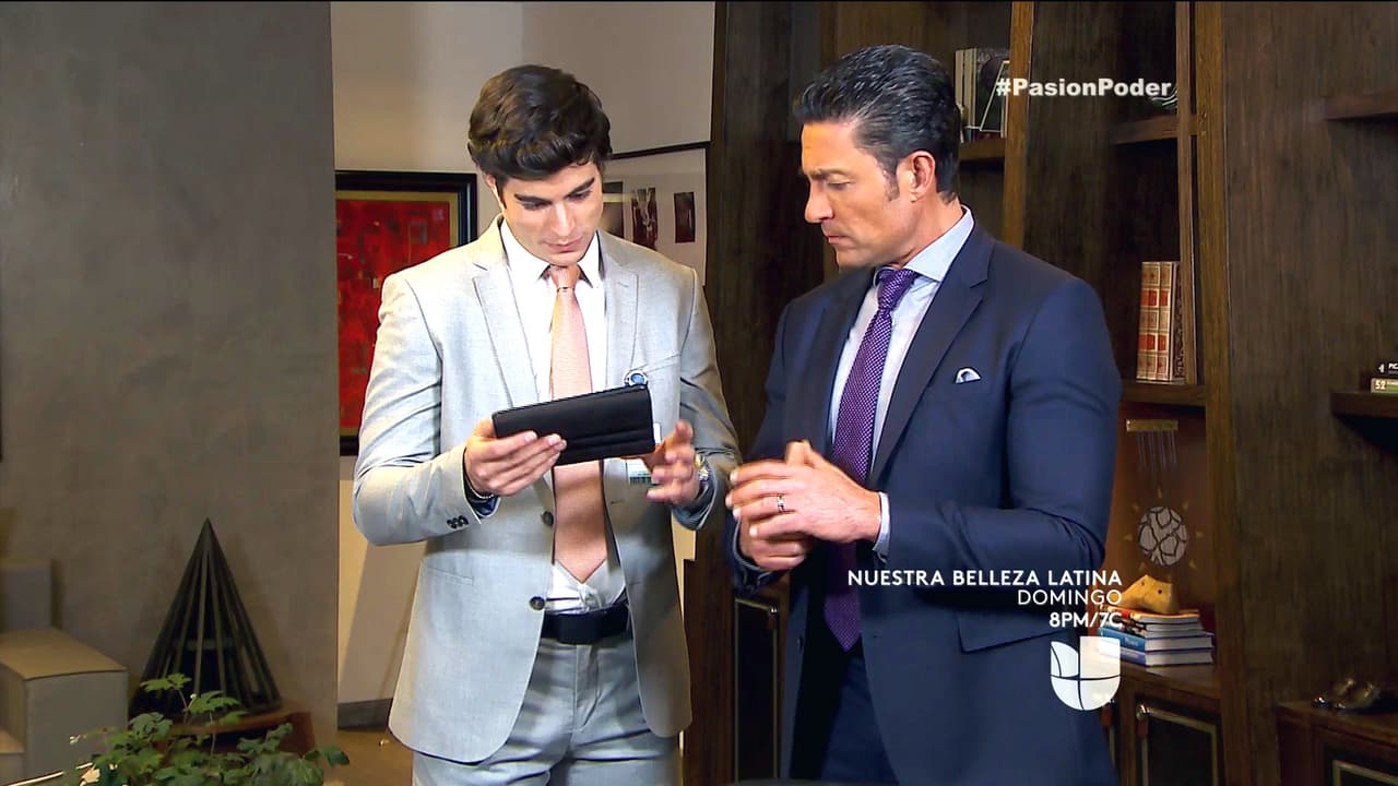 Y sabemos que con tal de lograr lo que quieres eres capaz de traicionar a Eladio.