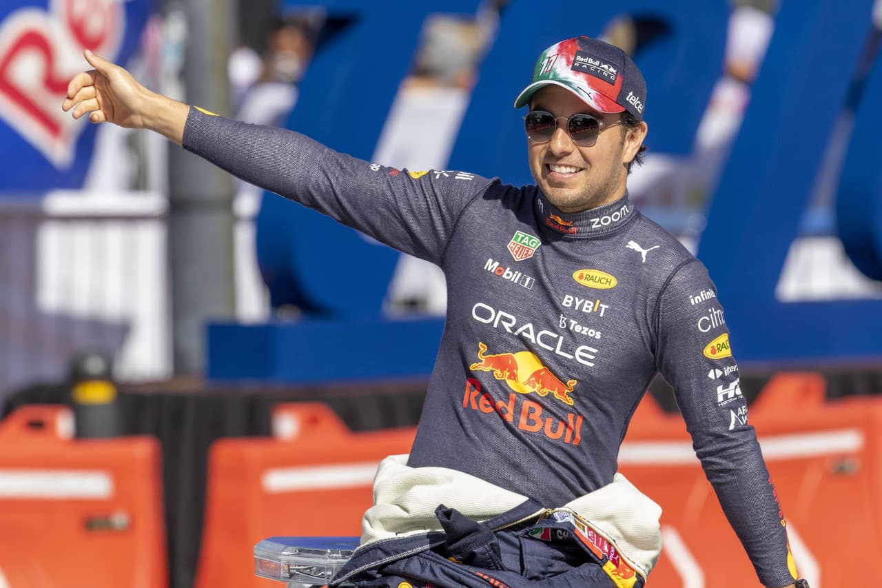 Checo Pérez corrió en Guadalajara con Red Bull por primera vez