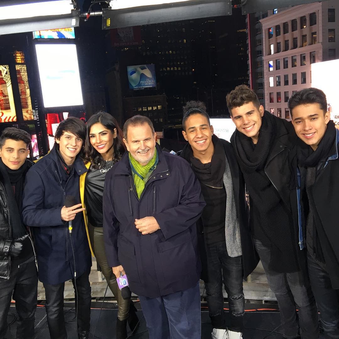 Mira qué bien se la pasaron nuestros conductores en la llegada del 2016.