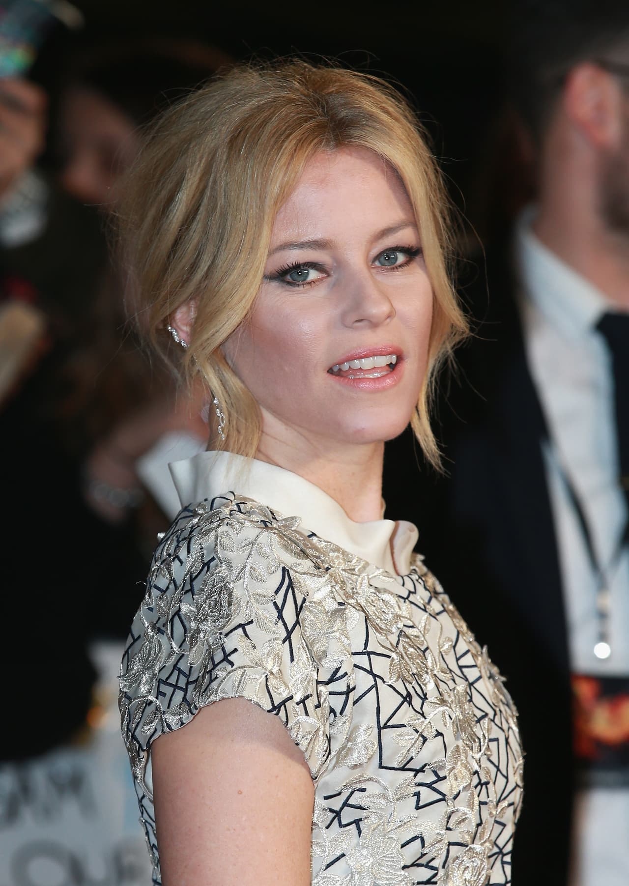 La bella Elizabeth Banks (Effie).