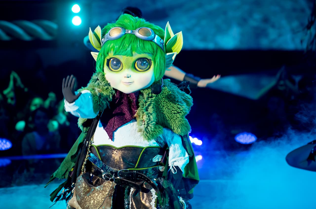 El segundo personaje fue Hada, distraída como siempre, pero muy concentrada al momento de su musical con el tema ‘Sin Pijama’