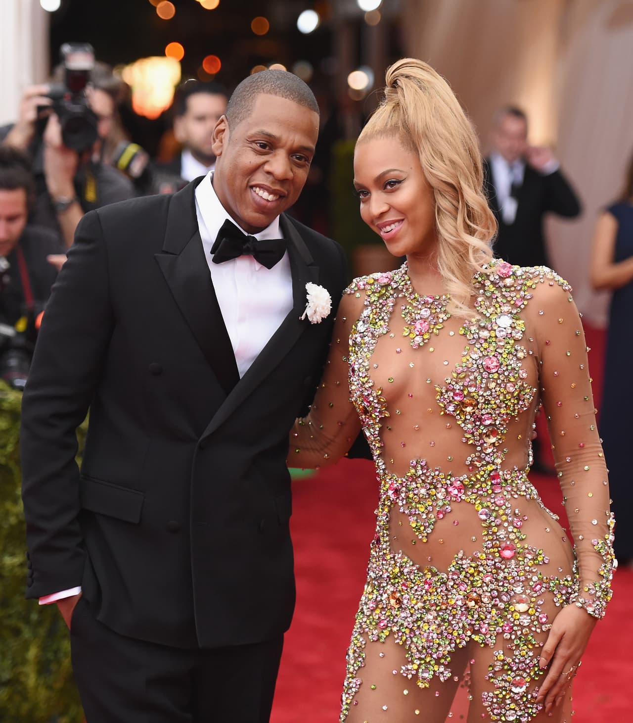 Jay-Z también confió en Lorraine Schwartz para solicitar una pieza única y así proponerle matrimonio a la cantante Beyoncé.