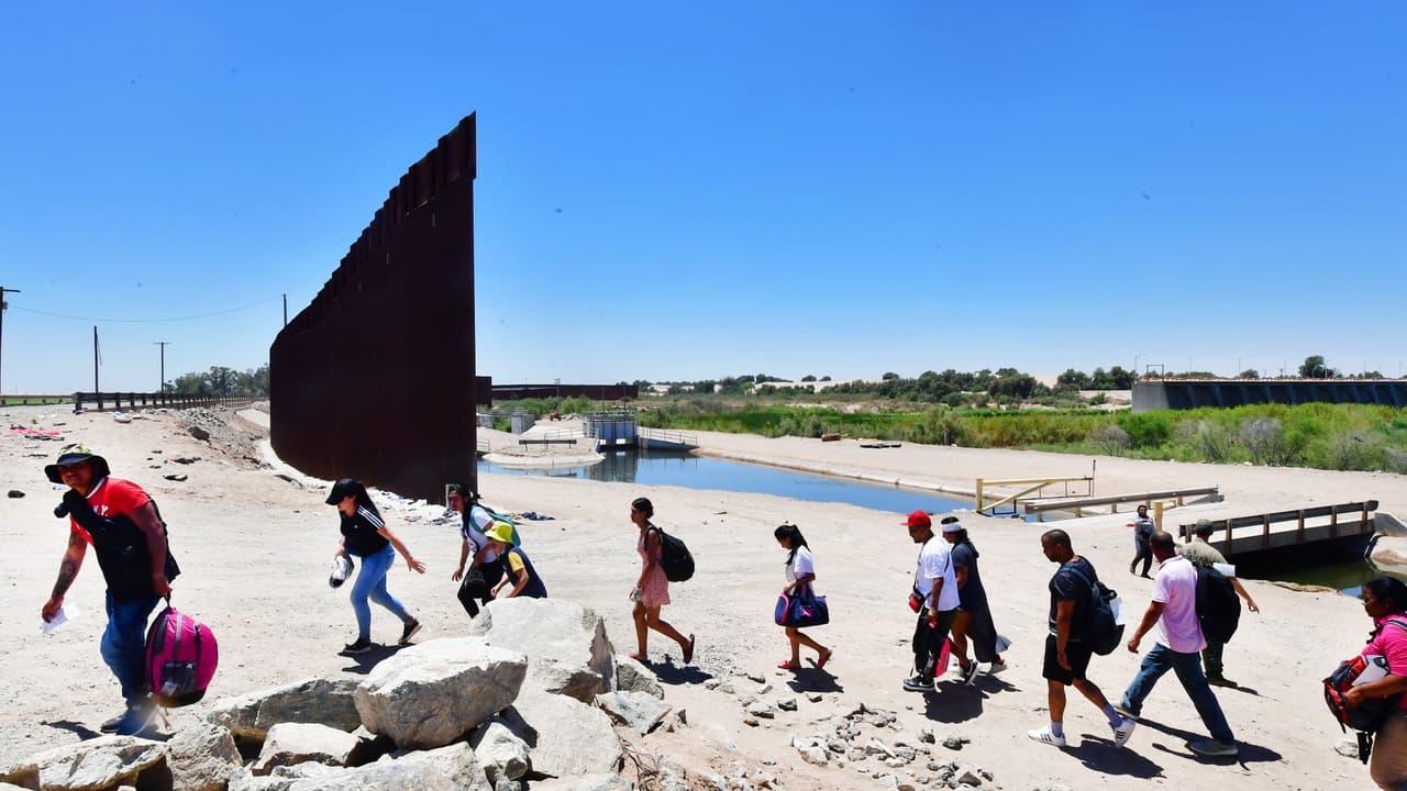 Administración Biden terminará de construir el muro fronterizo en Arizona "por razones de seguridad"