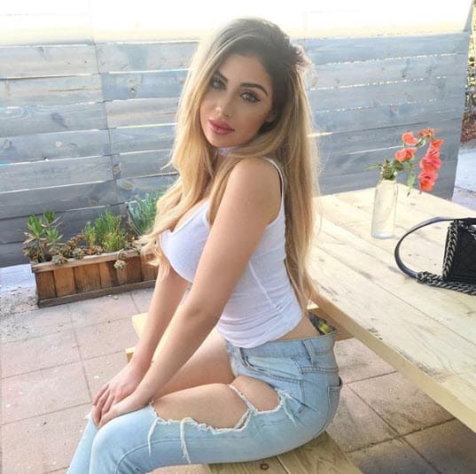 De acuerdo con información de People en Español, en julio de 2017 la hija de la periodista se bautizó en la iglesia de Vous Church, lo que en ese momento habría significado un cambio de vida para Alexa.