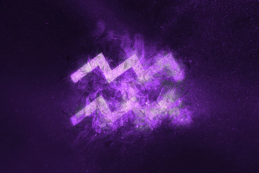 <b>Paisaje astral en el 2019 para Acuario</b>
<br>Comienzas el año en un buen tono con tu regente, Urano, directo en Aries desde el 6 de enero para luego entrar en tu signo el 6 de marzo en el largo retorno de Urano.
<br>