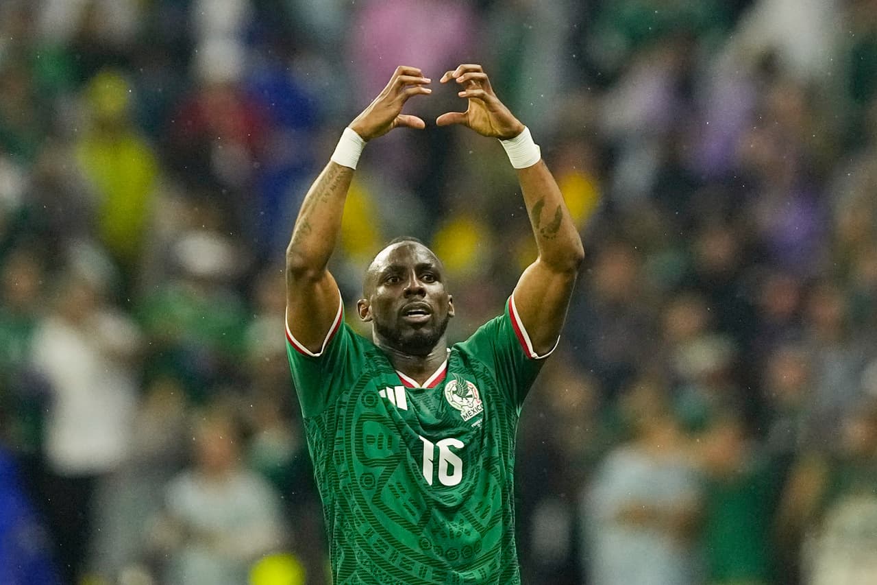 Mexico's Julian Quinones (16) celebrates after scoring his team's first goal during the World Cup round of 32 soccer match between Mexico and Ecuador in Mexico City, Tuesday, June 30, 2026. (AP Photo/Natacha Pisarenko)