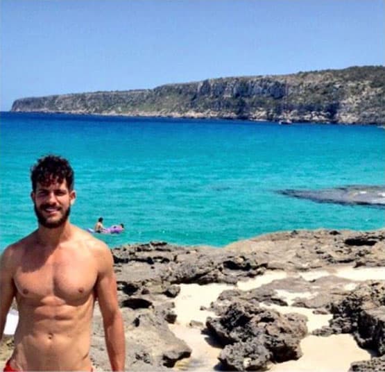 Ha participado en exitosas telenovelas en México, Colombia, España y en su natal Argentina.