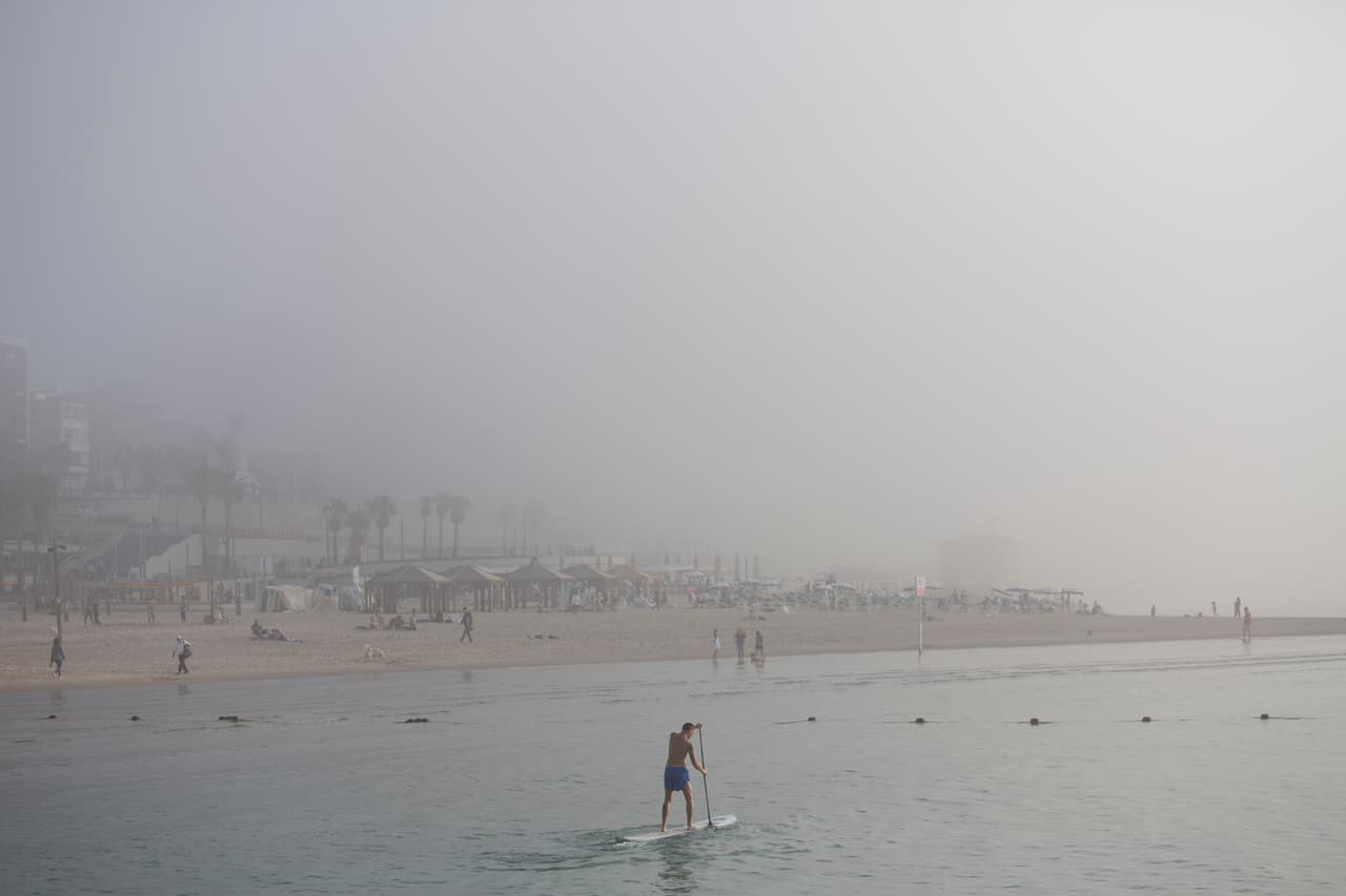 <b>Foster Avenue Beach</b>
<br>
<br>Según el estudio, la mayoría de los días del año las playas se consideran seguras. Pero los investigadores descubrieron que los recuentos de bacterias pueden aumentar en ciertos días con materia fecal de personas o animales.
<b> </b>