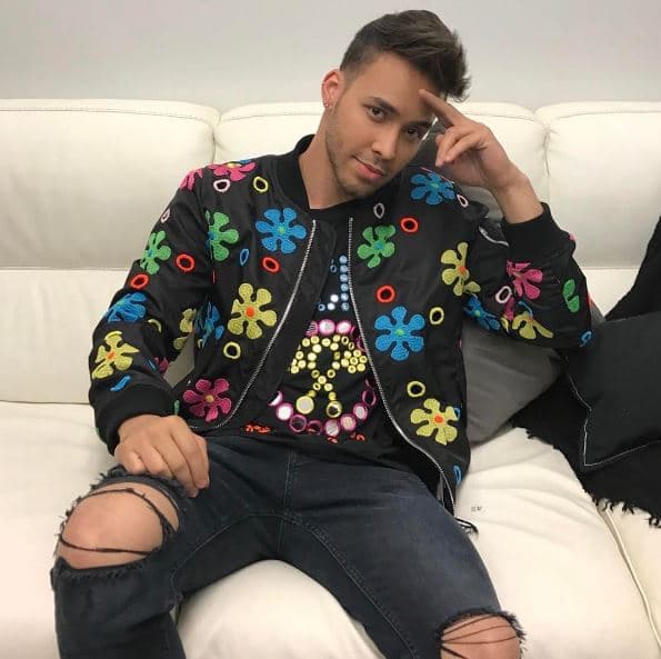 Prince Royce es un juez divertido y galán en Pequeños Gigantes.