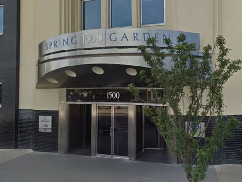 <b>Library of Accessible Media for Pennsylvanians (LAMP)</b>
<br>1500 Spring Garden Street, Suite 230
<br>Philadelphia, PA 19130-4067
<br>215-683-3213
<br>
<br>
<a href="https://libwww.freelibrary.org/locations/library-of-accessible-media-for-pennsylvanians-lamp" target="_blank">Library of Accessible Media for Pennsylvanians</a> es una biblioteca para personas que tienen dificultades para leer debido a alguna discapacidad visual, física, cognitiva o de lectura por un motivo temporal o permanente. La certificación es necesaria para poder utilizar LAM. El programa es gratuito como parte de la Biblioteca Nacional de Ciegos y Discapacitados Visuales de la Biblioteca del Congreso. 
<br>