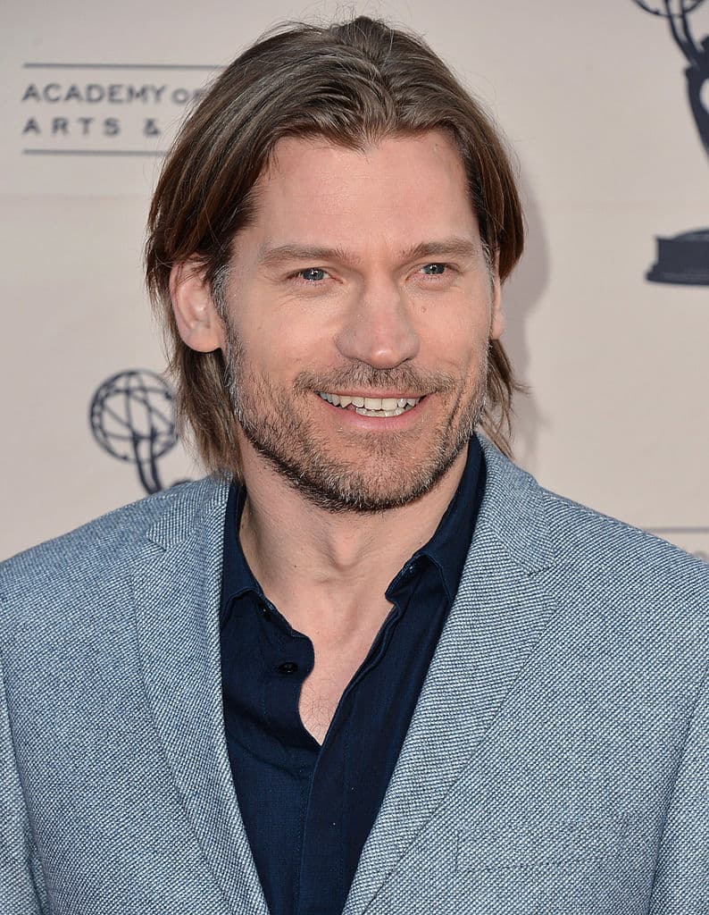 Resulta que más de uno ha comentado en redes sociales que el actor Nikolaj Coster-Waldau se parece al personaje animado (especialmente en su papel de Jaime Lannister en ‘Game of Thrones’): “Jaime Lannister es básicamente la versión en carne y hueso del odioso príncipe Encantador de ‘Shrek’”.