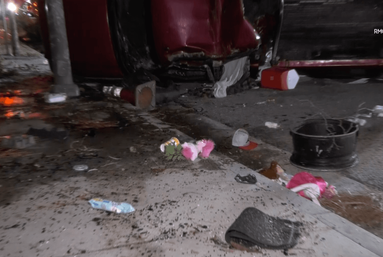 Versiones no confirmadas por las autoridades, el vehículo que hizo el giro en U ilegal era conducido por una mujer. Sin embargo, las autoridades aún no ofrecen una descripción formal del conductor ni del auto sospechoso del provocar la tragedia.