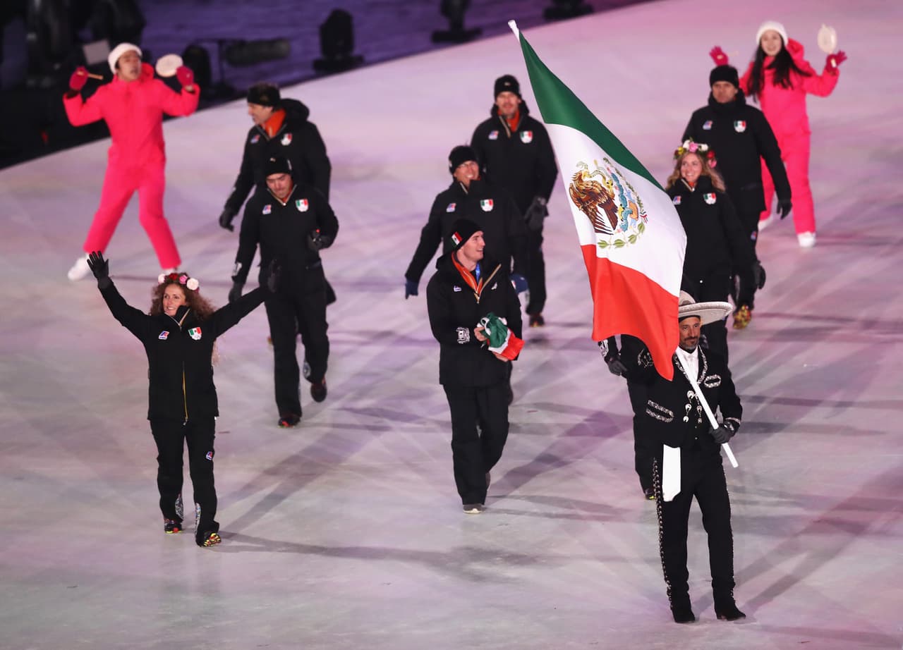 El tricolor mexicano se ondeó con orgullo en suelo surcoreano en el que Sarah Schleper, Robert Franco, Rodolfo Dickson y Germán Madrazo participar dignamente.