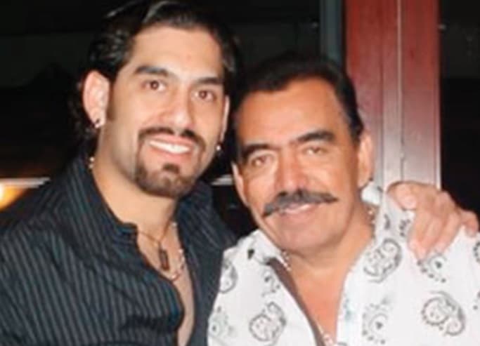 Cuatro años más tarde la tragedia regresaría a la vida de Joan. En 2010, en Cuernavaca, su hijo Juan Sebastián Figueroa fue asesinado en un bar, donde recibió dos disparos con arma de fuego.