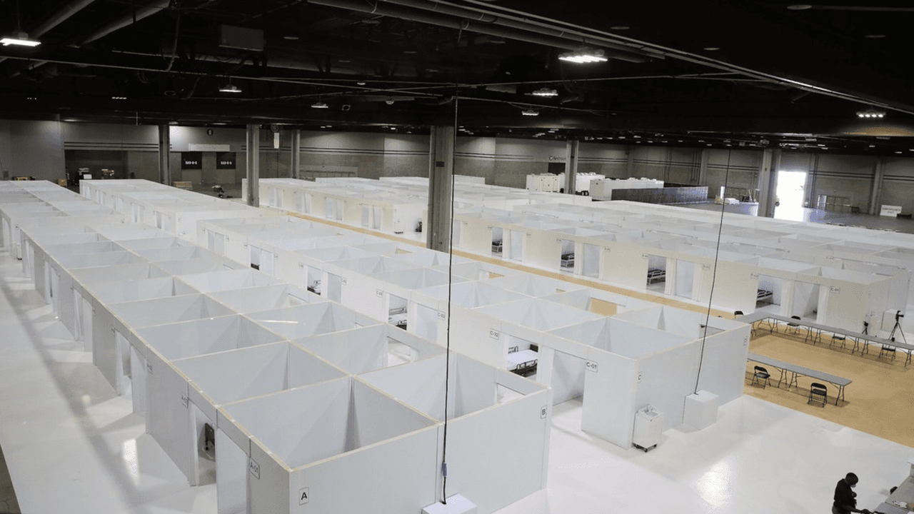 Tras el aumento de los casos de coronavirus en Georgia reactivan el hospital en el centro de convenciones de Atlanta