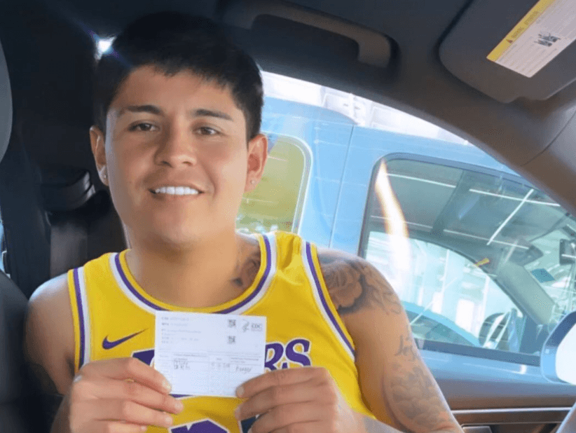 San José presume a Chofis y Alanís vacunados de COVID-19