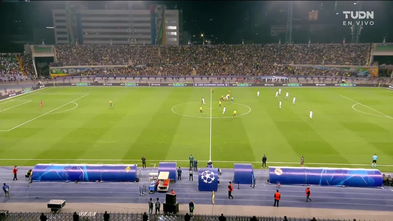 ¡TIRO ATAJADO! disparo por Dastan Satpaev.