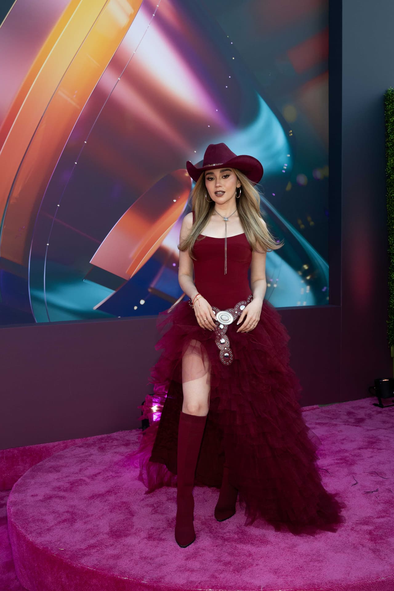 La cantante, compositora y youtuber mexicana Carolina Ross luciendo guapa y fiel a su estilo.