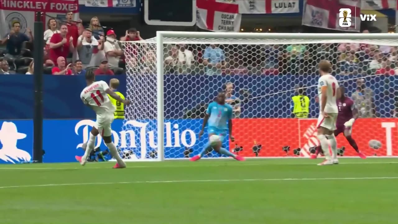 ¡Se salva RD Congo! Wan-Bissaka saca el balón en la línea