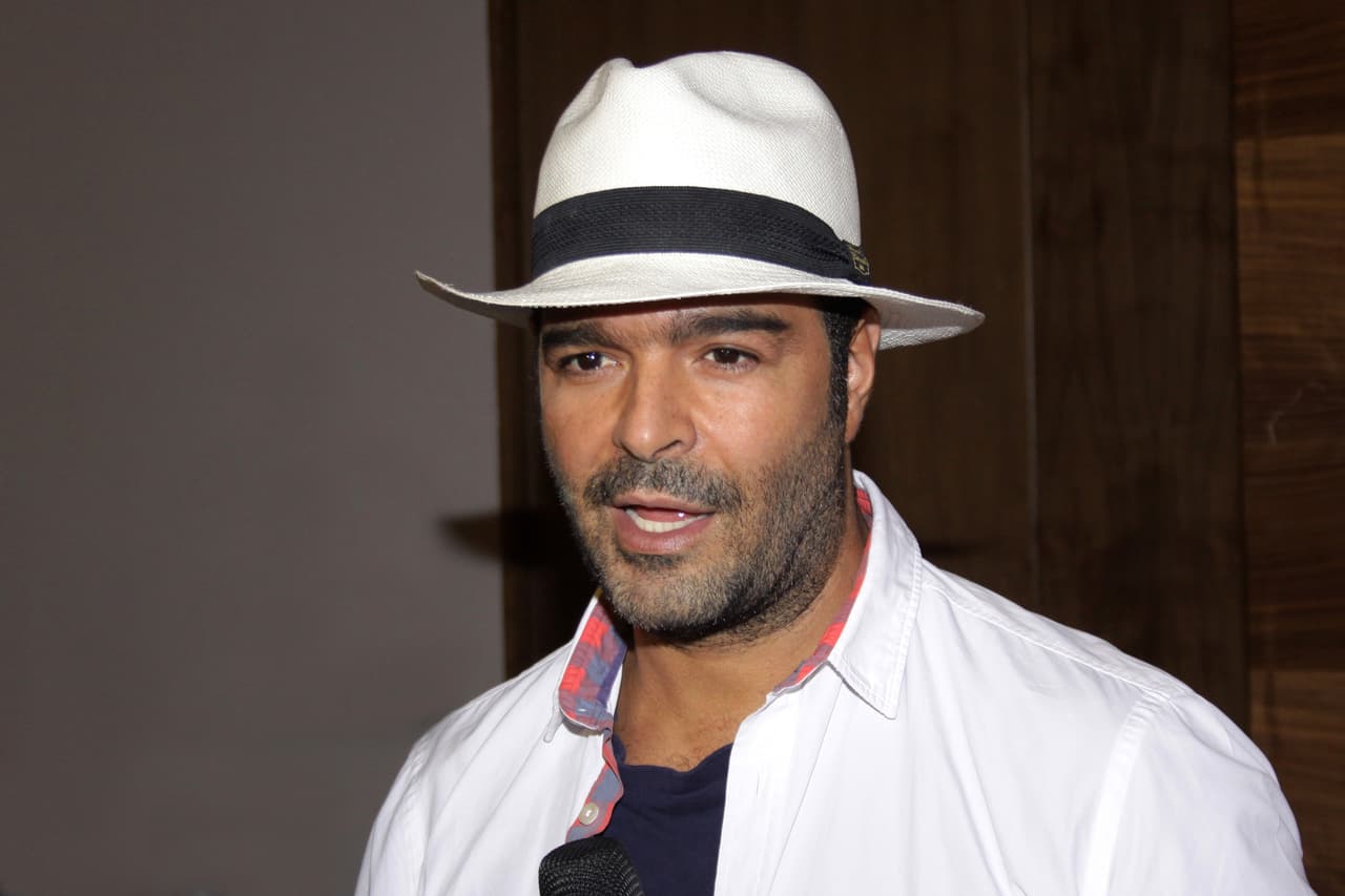 Pablo dejó claro que 
<b>no pretende quitarle a las niñas</b>, simplemente desea hacer valer su derecho como padre: "No, para nada, yo lo que quiero es tener una armonía y llevarnos bien, no sé qué es lo que le pasa, ir por mis hijas el fin de semana que me toca".
<br>