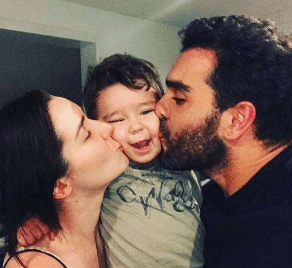 La actriz aseguró que ya está planeando para cuándo será la boda, porque el compromiso ya existía: “Siempre estuvimos comprometidos. Desde el momento que decides tener un bebé con alguien hay un compromiso muy grande y se toma una decisión muy importante en la vida”.