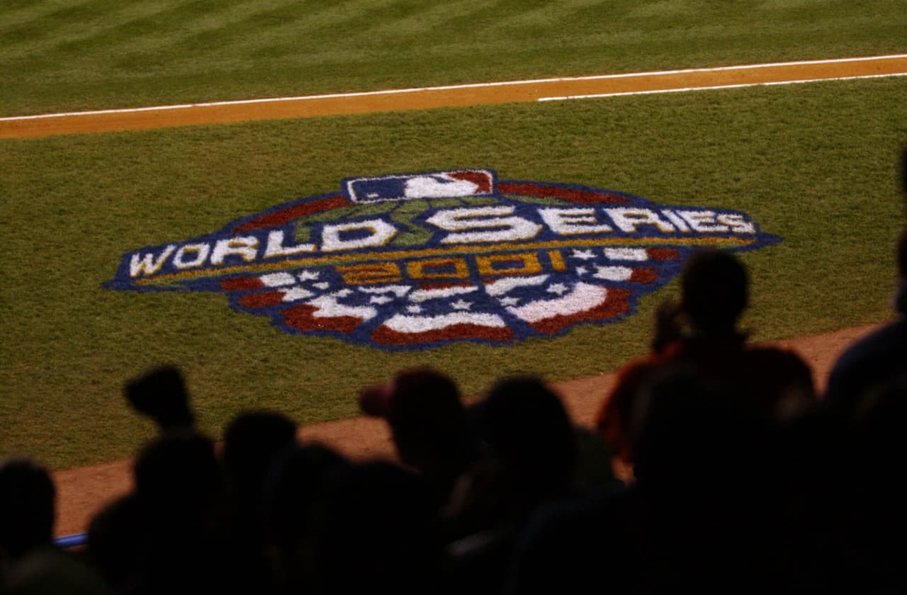 Los Diamondbacks lograron meterse al Clásico de Otoño venciendo a St Louis Cardinals en la Serie Divisional, y después se impusieron a Atlanta Braves por el banderín de la Liga Nacional.