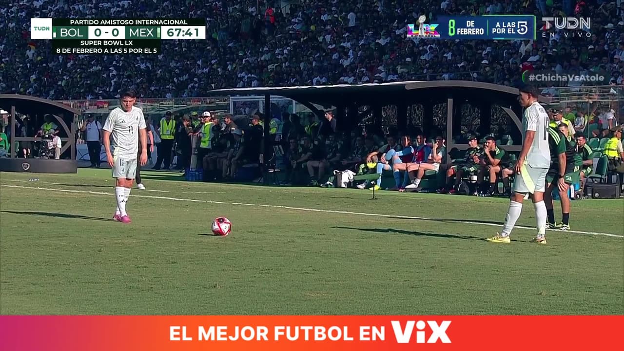 ¡Goooool de México! Berterame se queda con el rebote y pone el gol para México