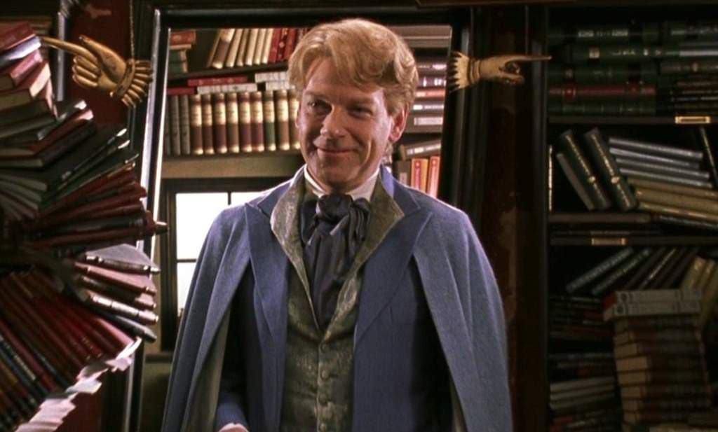 En la segunda película de 'Harry Potter' debutó el profesor Gilderoy Lockhart, quien se jactaba de ser un gran mago y escritor, pero al final se descubre que es un farsante.